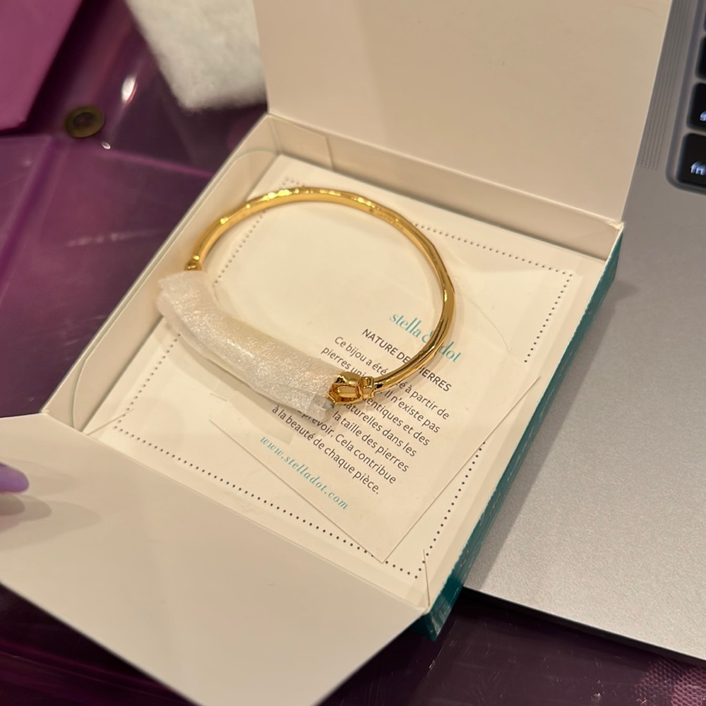 Stone Rebel Bracelet Gold